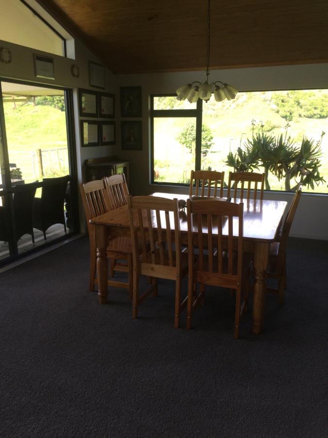 Waiotahe Dairy Farm Hideout Villa Waiotahi ภายนอก รูปภาพ