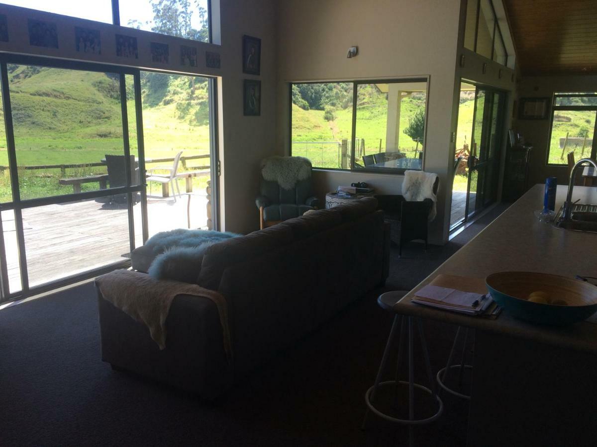 Waiotahe Dairy Farm Hideout Villa Waiotahi ภายนอก รูปภาพ